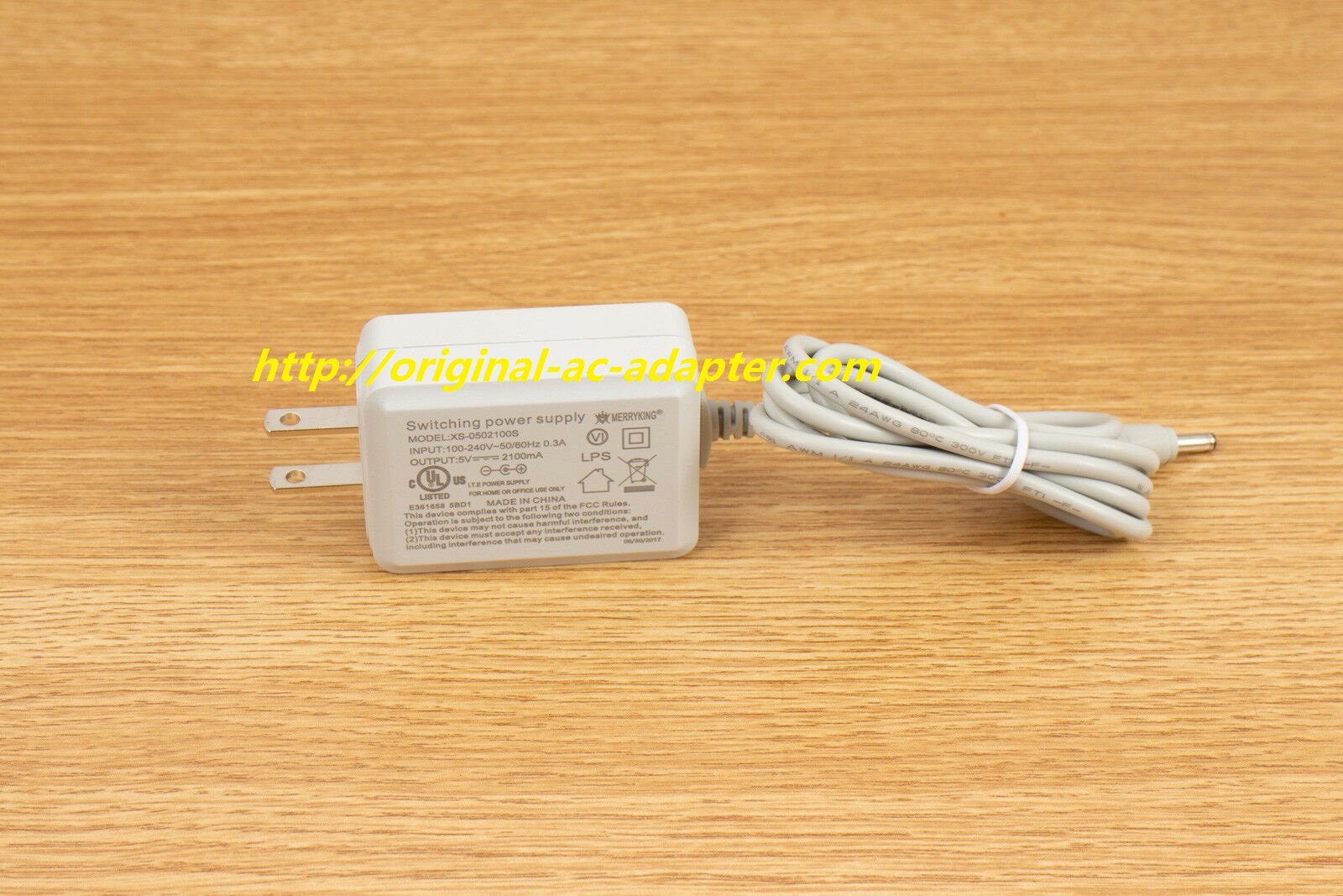 Brand NEW MerryKing 5V 2100mA XS-0502100S AC Adapter POWER SUPPLY